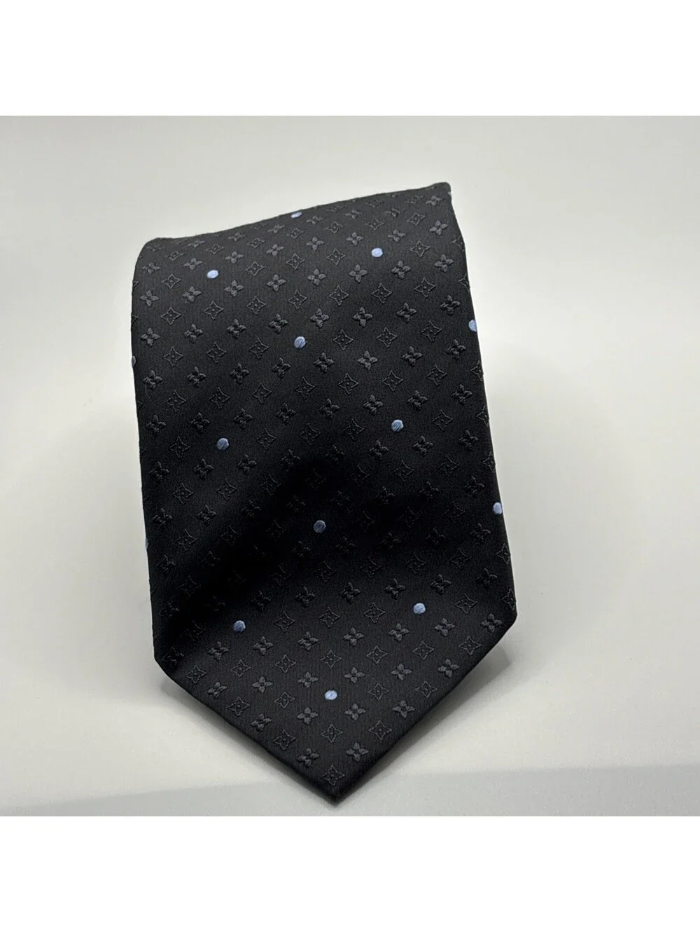 Louis Vuitton this tie